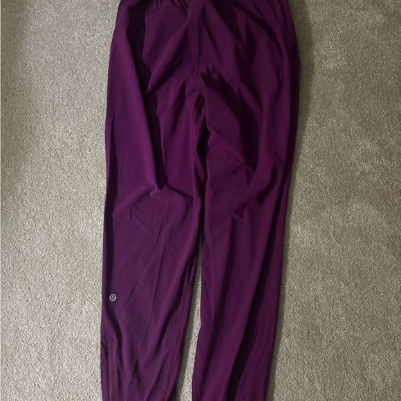 Lululemon Adapted State HR Jogger Full length nwt size 6 chilled grape - Picture 3 of 6